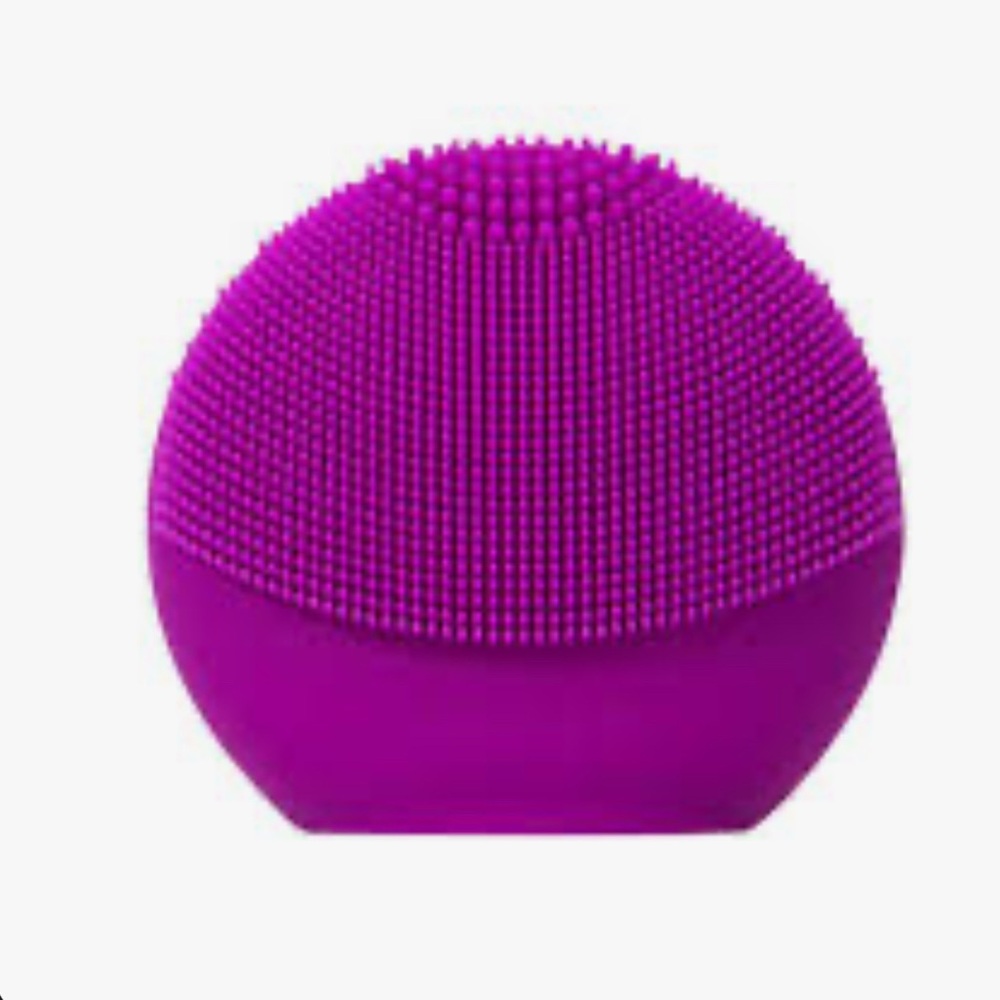 FOREO Luna Fofo in Vibrant Purple
